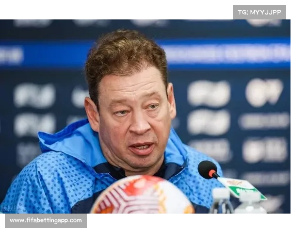 乌兹别克斯坦棉农主帅下课前俄超教练紧急接任球队执教 乌兹别克斯坦棉农主帅下课前俄超教练紧急接任球队执教