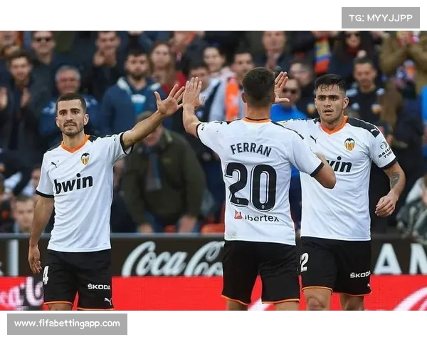 塞浦路斯帕福斯队首次晋级欧冠正赛 创岛国足球历史新纪录 塞浦路斯帕福斯队首次晋级欧冠正赛 创岛国足球历史新纪录