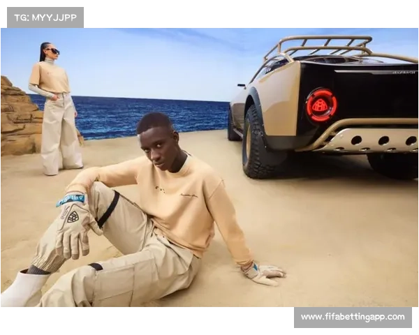 阿迪达斯与奔驰AMG联名跑鞋发布 聚焦力量与速度的极限表现 阿迪达斯与奔驰AMG联名跑鞋发布 聚焦力量与速度的极限表现